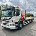 SCANIA P320 6x2 Rear Steer Flat with Fassi F175 Crane