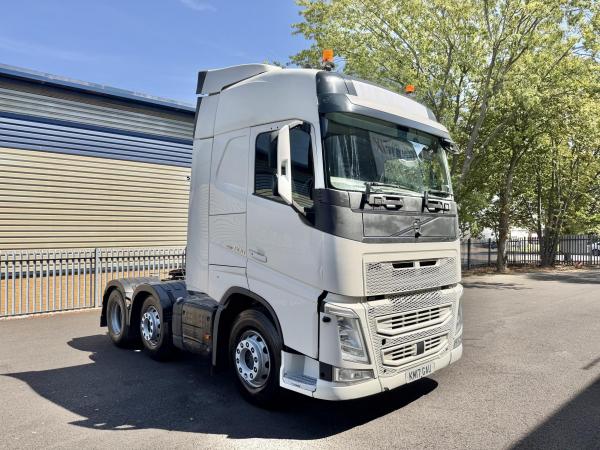 VOLVO FH500 2017(17) 6x2 Tractor unit FH500 2017(17) 6x2 Tractor unit